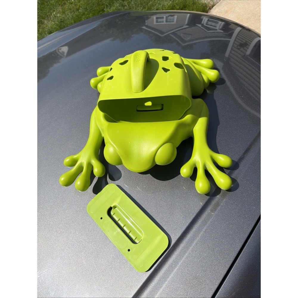 Boon Frog Pod Bath Tub Toy Scoop & Storage Holder Caddy Storage Pool Water Green